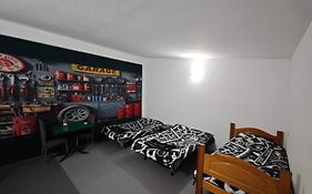 Garage4Me Pool Opcional
